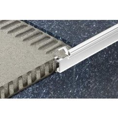 Schluter Liprotec trapverl. 1st. 4200k alu bruut mat gean. l1,5m Aluminium PBS1AE/150